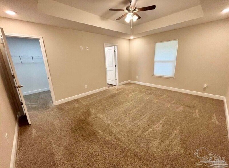 Building Photo - 6587 Park Ave NW