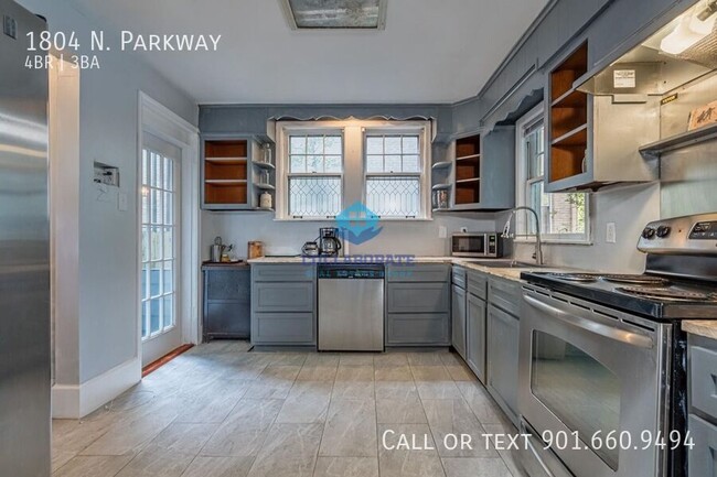 Building Photo - 1804 N. Parkway-