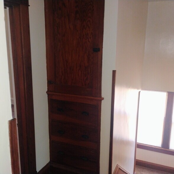 Building Photo - 2914 Bales Ave