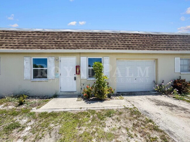 Building Photo - 6617 Warwick Cir