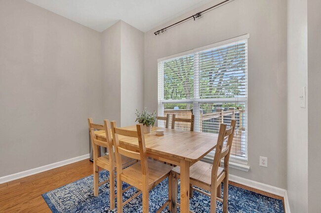 Building Photo - Spotless 3BR/2.5BA townhome minutes from West End, Downtown Nashville!