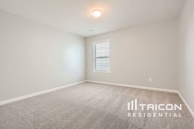 Building Photo - 7064 Demeter Dr