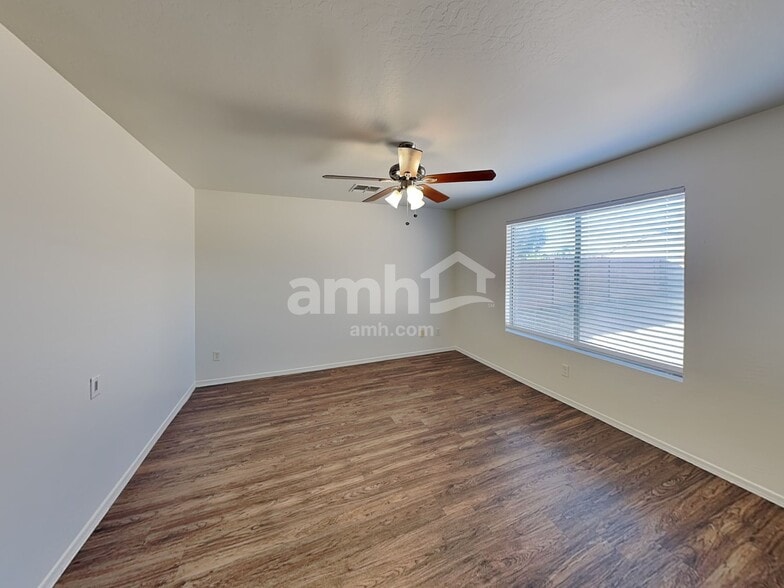 Building Photo - 14908 N 125th Ln