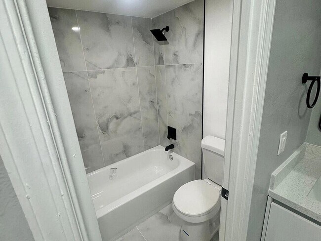 Building Photo - 3244 NW 84th Ave