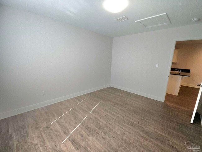 Building Photo - 313 N Navy Blvd