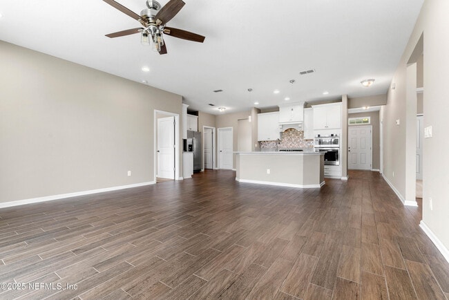 Building Photo - 85461 Amaryllis Ct