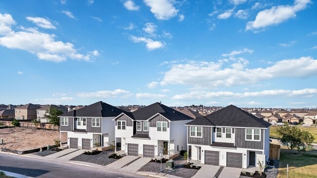 Building Photo - BRAND NEW 3 Bedroom, 2.5 Bathroom, Two-sto...