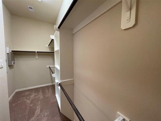 Building Photo - 17906 Sulgrave Dr