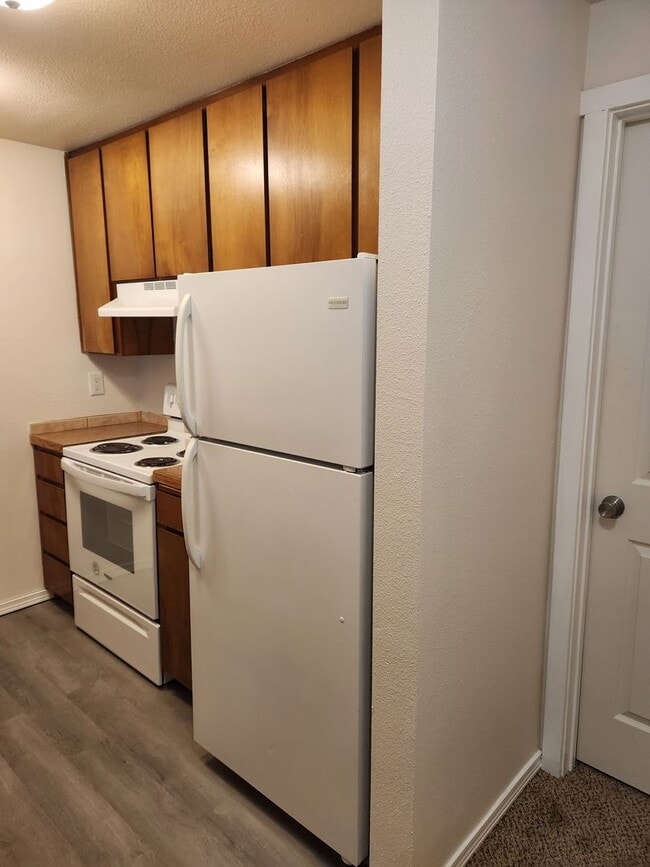 Building Photo - 9717 Danwood Ln NW