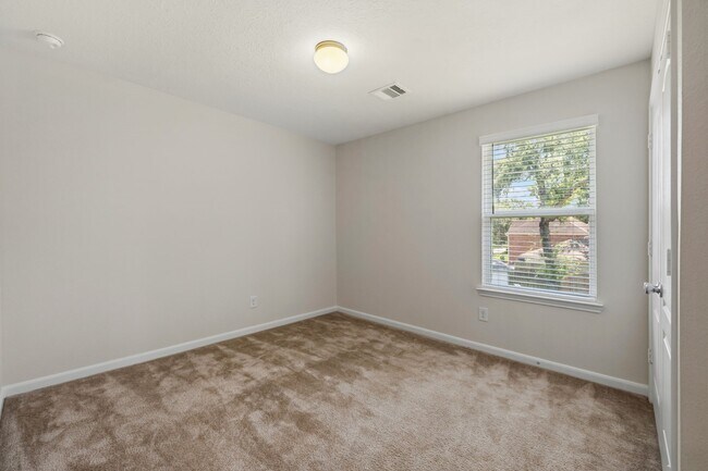Building Photo - 20602 Pioneer Oak Ln