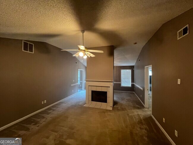 Building Photo - 1059 Commons Ct