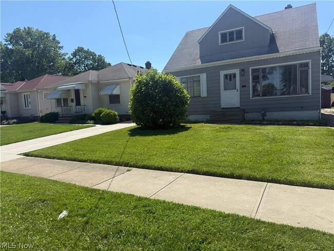 Building Photo - 6236 Westminster Dr