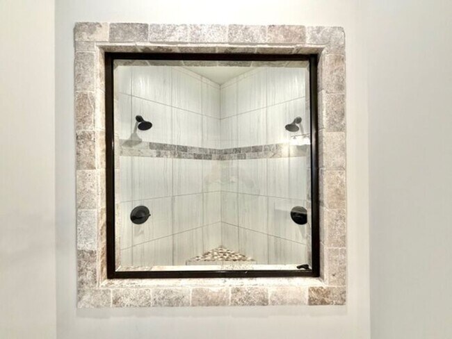 Building Photo - Now Leasing A 3 Bedroom 2 Bath Home In Southaven Near Central Park.