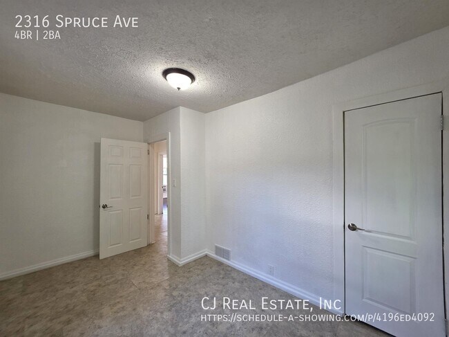 Building Photo - 2316 Spruce Ave