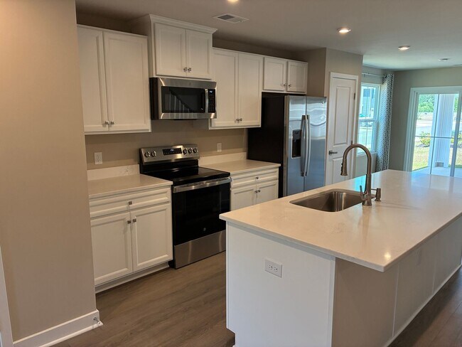 Building Photo - 3 Bedroom 2.5 Bathrooms in Anderson Farms Calabash