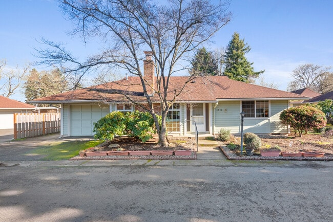 Building Photo - 5330 SW Mayfair Ct