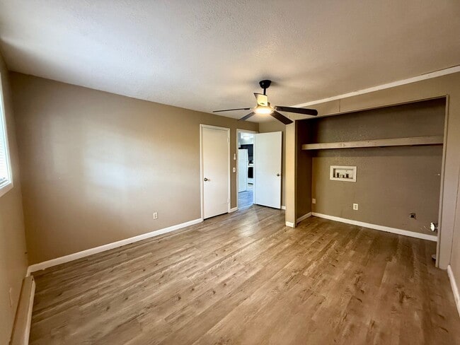 Building Photo - 2 Bedrooms, 1 Bathroom Home in Paragould AR - $750/Month