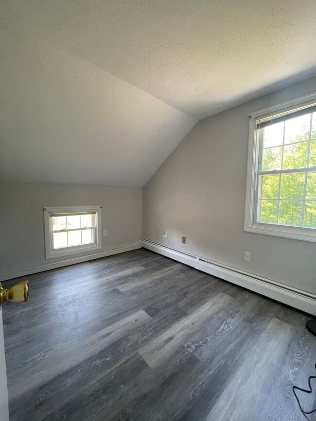 Building Photo - 161 Hoadley Rd