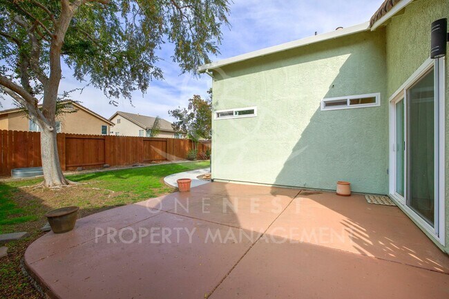 Building Photo - Charming Single-Family Home in Markham Rav...