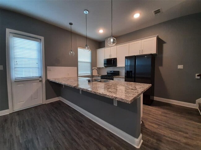 Building Photo - 5439 Camaguey St