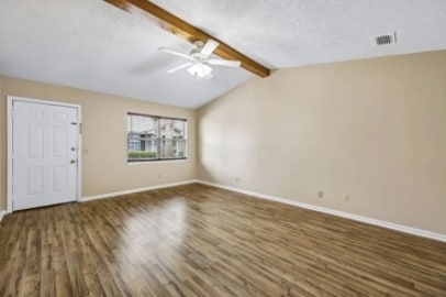 Building Photo - 106 Clarks Bluff Rd