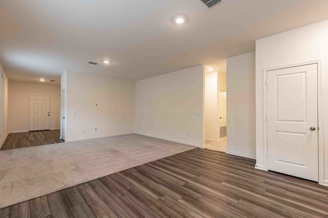 Building Photo - 12843 Cygnus