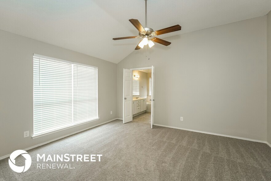 Building Photo - 2700 Forest Creek Dr