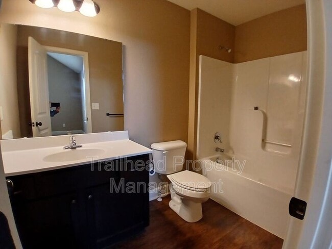 Building Photo - 21616 Westover Ct