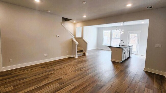 Building Photo - 132 Marston Ln