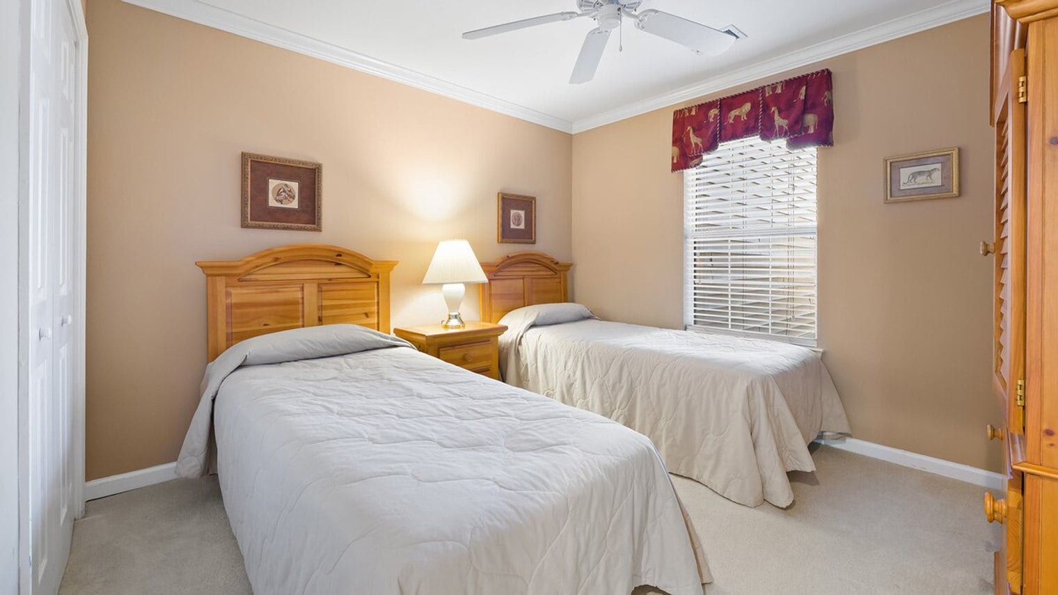 Building Photo - 1041 Blue Stem Dr