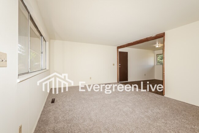 Building Photo - 4344 Kitridge Rd