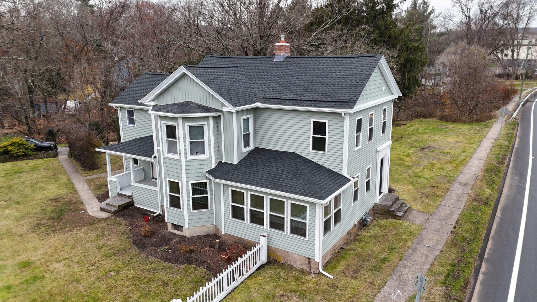 Building Photo - 610 Ives Row