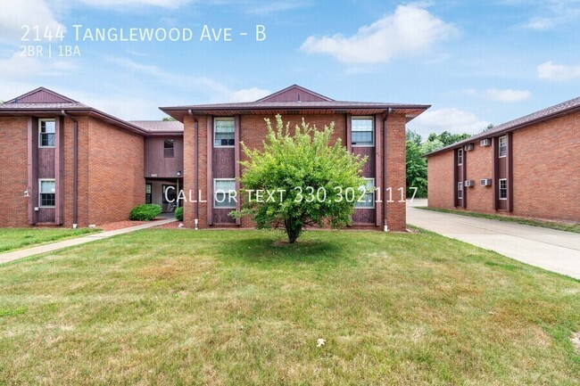 Primary Photo - Two bedroom one bathroom second level apar...