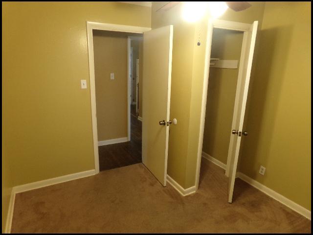 Building Photo - 1217 Look St