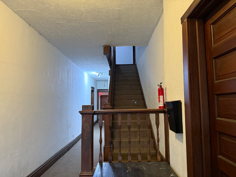 Building Photo - 1330 I St