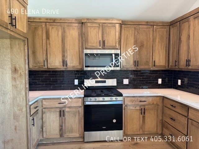 Building Photo - 490 Elena Dr
