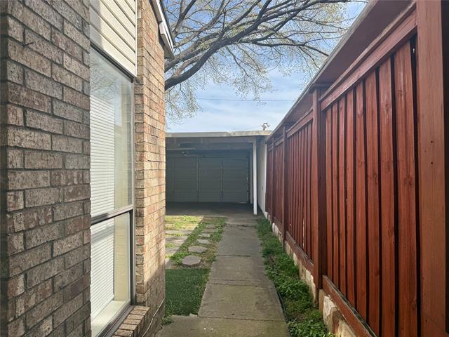 Building Photo - 564 Josephine St