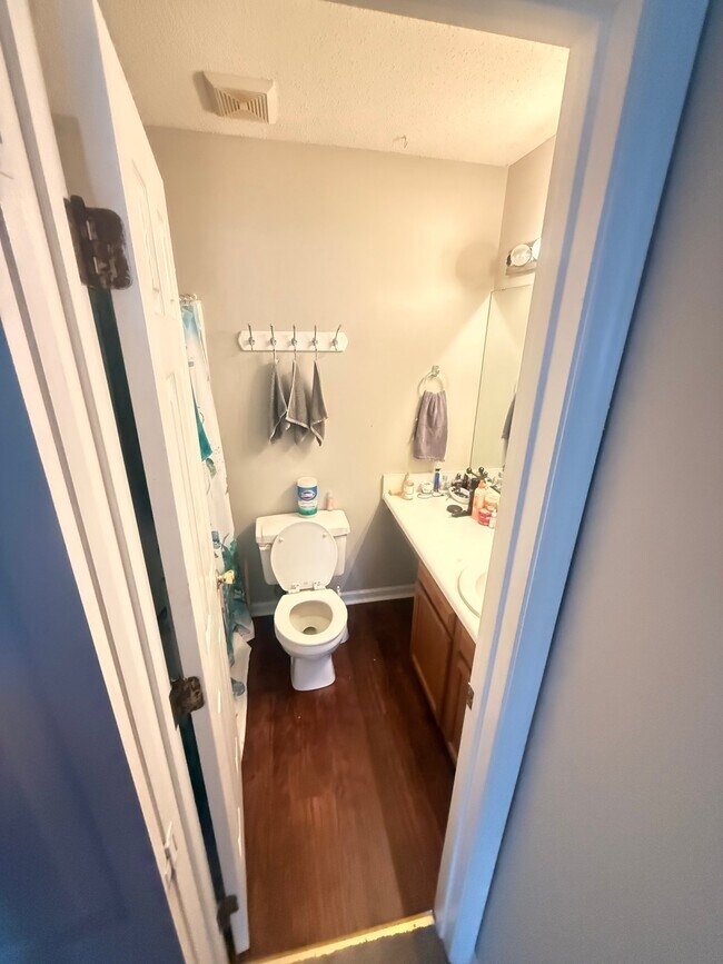 Building Photo - 1112 Cotten Farm Dr