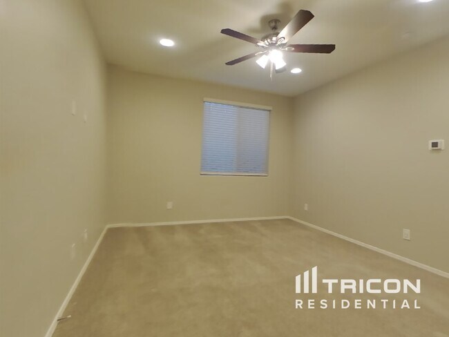 Building Photo - 17863 W Buckhorn Trl