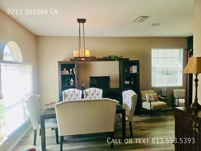 Building Photo - 9211 Seeger Ln