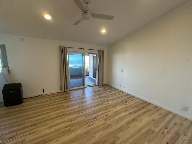 Building Photo - 55 Piimauna St
