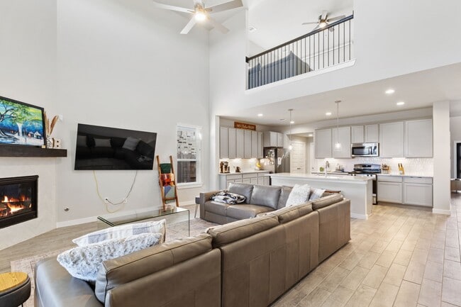 Building Photo - 8114 Vida Costa Dr