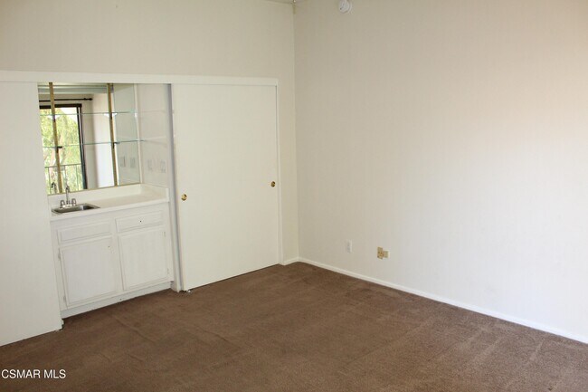 Building Photo - 6254 Shoup Ave