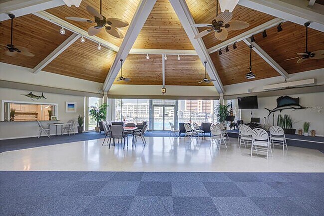 Building Photo - 10280 Imperial Point Dr W