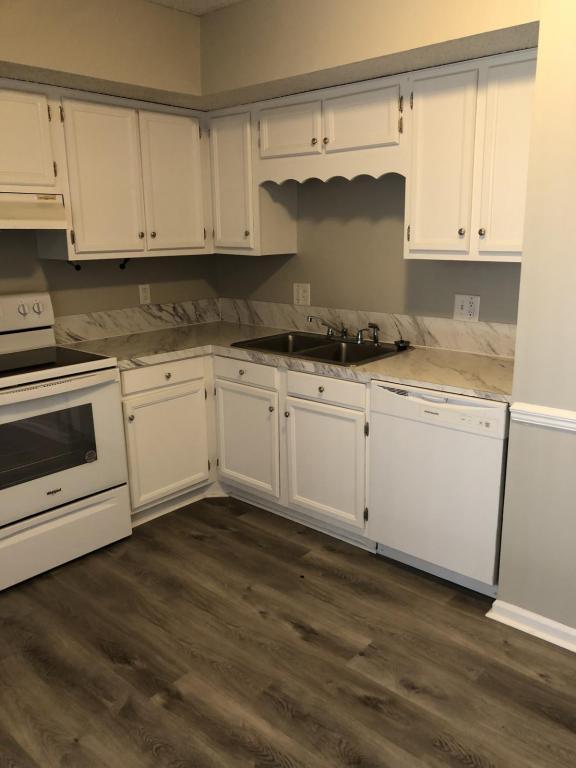 Building Photo - 126 Oakmont Dr