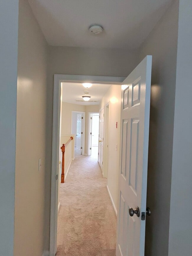 Building Photo - 105 Chardonnay Rd
