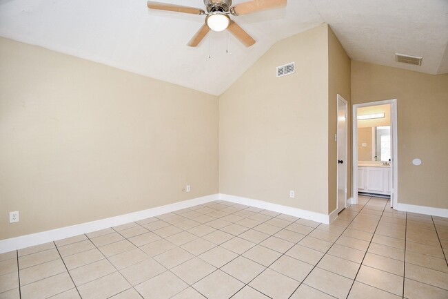 Building Photo - 12655 Mill Wheel Ln