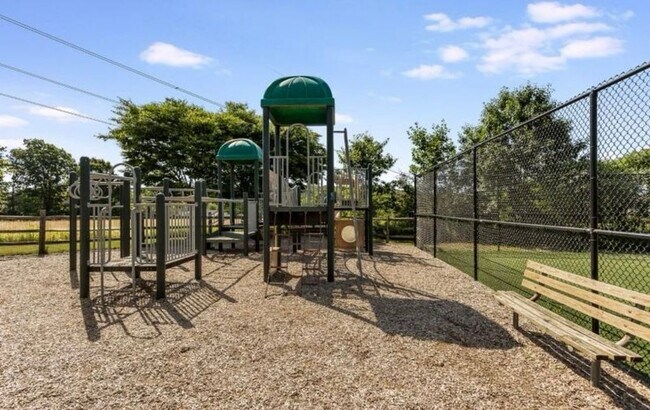 Building Photo - 160 Sowers Dr