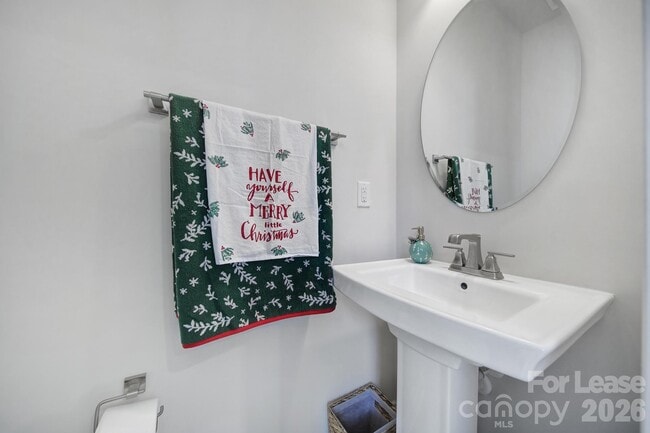 Building Photo - 6120 Station Crossing Ave