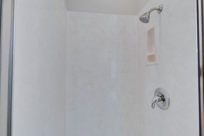 Building Photo - 1900 Scofield Ridge Pkwy